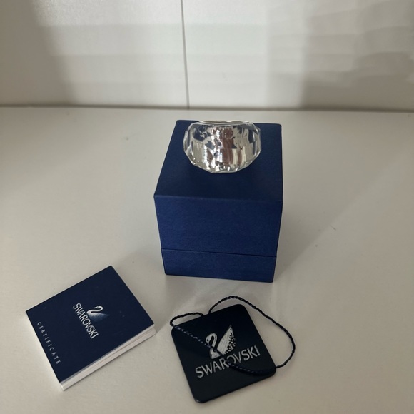 Swarovski ring with original box and tags - Picture 3 of 11